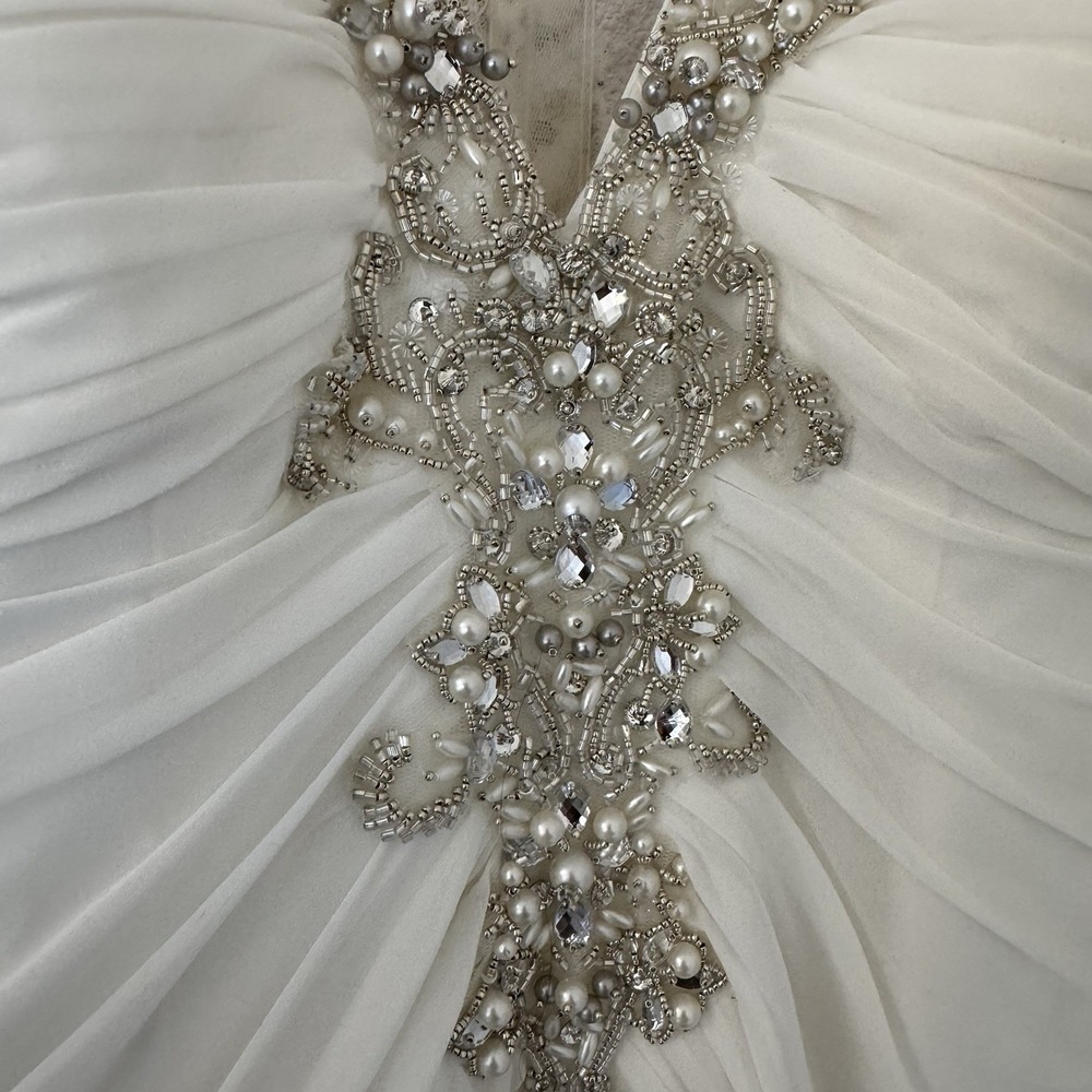 Maggie Sottero Couture White Beaded Halter Wedding Dress Small ALTERED!! - Picture 6 of 7